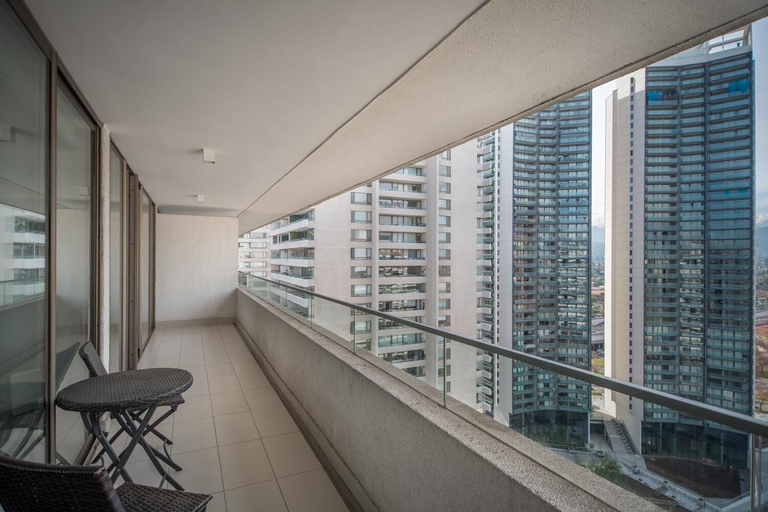 Property grounds 3, Exclusive Apt in Las Condes with Balcony, Santiago