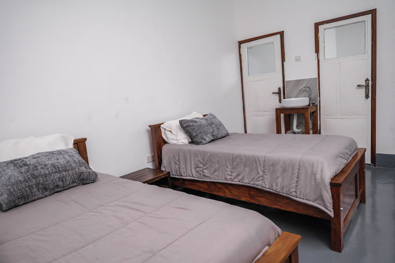 Room 5, Wang Oo Premises, Omoro