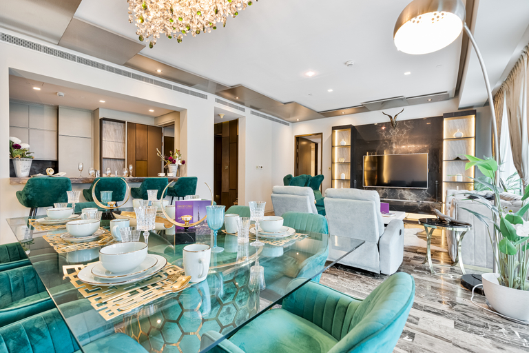 Food & Drinks, High End Holiday Homes, Dubai