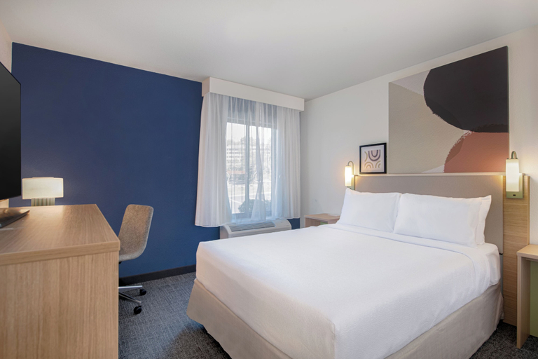 Bedroom 3, Spark by Hilton Asheville Blue Ridge Parkway, Buncombe