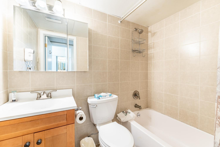 Bathroom, Key Condo 2954C, Summit