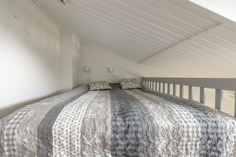 Room 4, Moonlight 402 - Sauna & Free Parking, Lapland