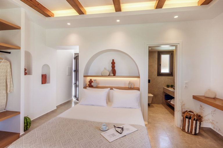 Room 4, Kastel Milos, South Aegean