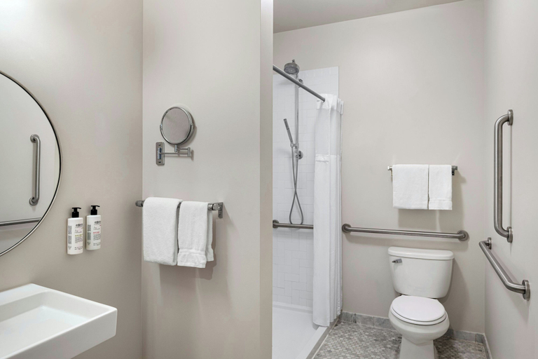 Bathroom 4, FOUND Hotels, Chicago, Series by Marriott, Cook