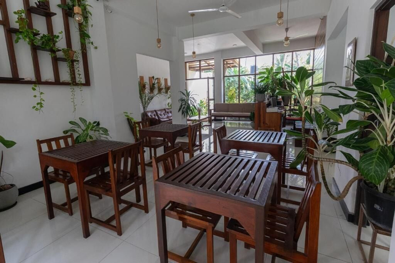 Food & Drinks 5, Sea Cloud Hotel Dalawalle, Habaraduwa