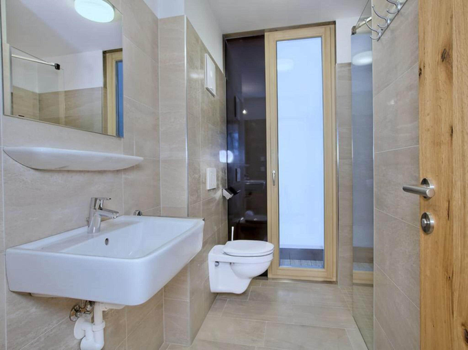 Bathroom 3, Apartment in Neukirchen near Ski Lift, Zell am See