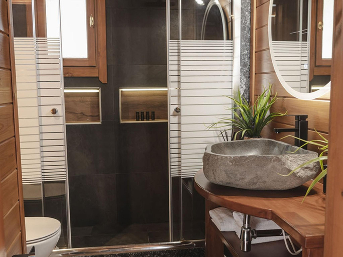 2, Chalet for two, Central Greece