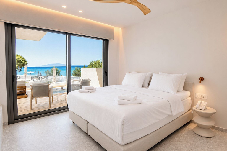 Room 2, Enplomare, North Aegean