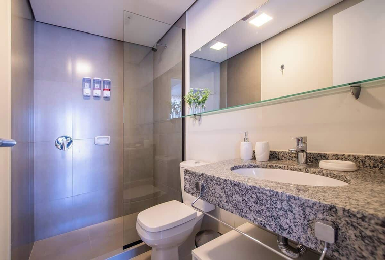 Bathroom 2, Corporate Stays Insignia Soho, Asunción
