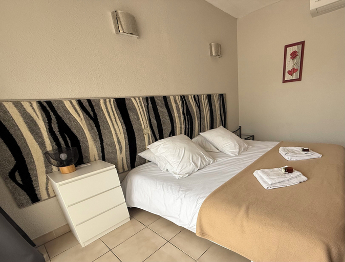 Bedroom 3, Le Moulin de Sournia, Pyrénées-Orientales