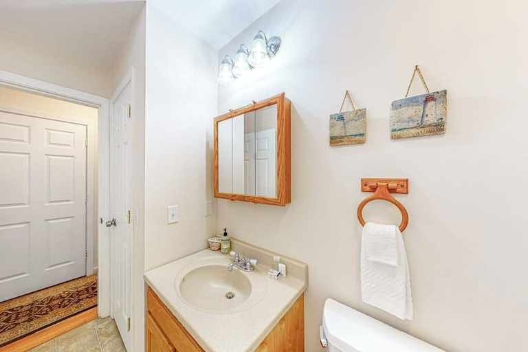 Bathroom 2, Inviting Dog-friendly Home With Firepit & Ping-pong - Near Acadia National Park, Hancock
