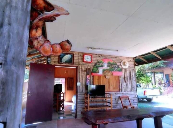 Interior 4, Pernjai Homestay KumKon, Pua