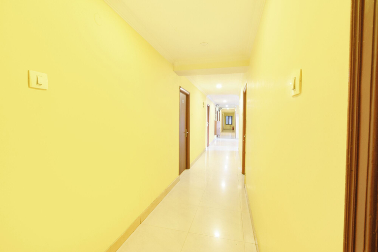 Lobby 2, Fabhotel Nakshatra Grand, Ranga Reddy