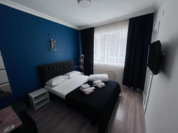 Bedroom 2, Blue Sea Hotel, Gebze