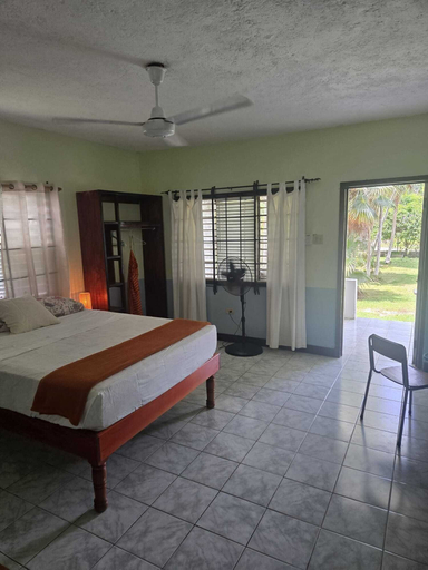 Room 5, Grassroots Negril