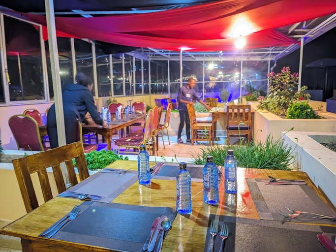 Food & Drinks 5, Peaks Hotel Nanyuki, Buuri
