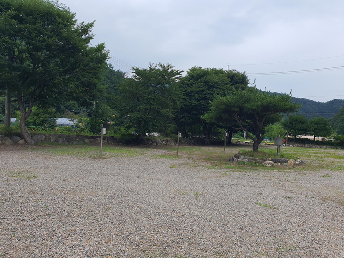 Others 3, Gapyeong Bonfire Pension, Gapyeong