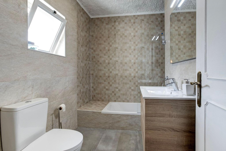 5, Casa Castelinho Luxury Villa With Private Pool, Lagoa