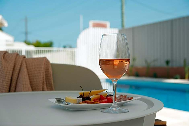 Food & Drinks, Catalina Motel Lake Macquarie, Lake Macquarie - West