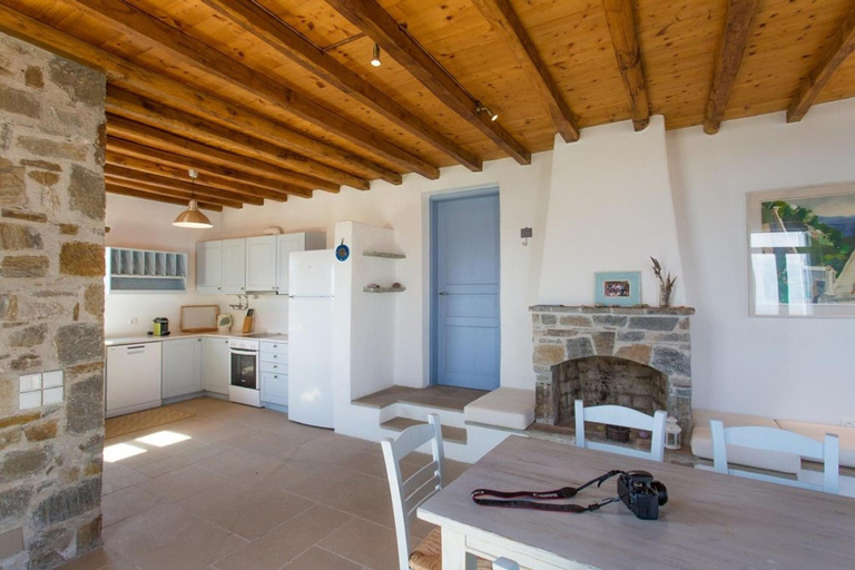 4, An Amazing Stone Villa-A in Serifos w/shared Pool, South Aegean