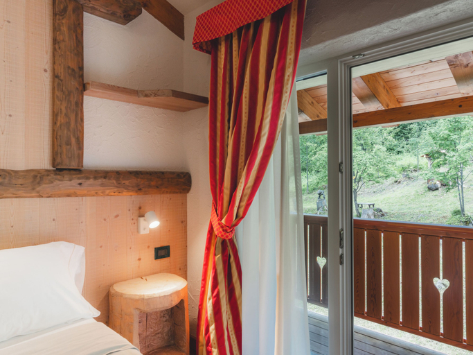 Bedroom 4, Hotel Selva, Trento
