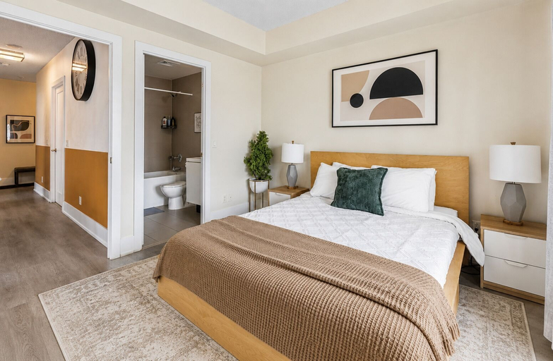 Room 2, The Ellison Suites - Downtown Toronto, Toronto