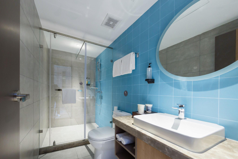 Bathroom 3, Home Inn Guiyang Zunyi Road, Guiyang