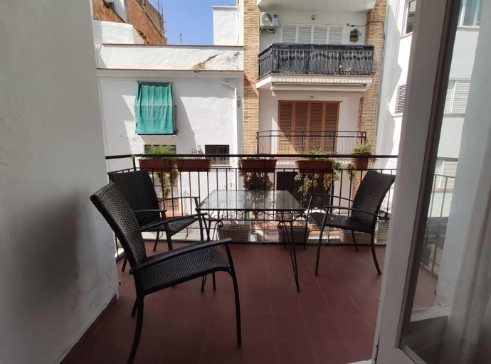 Balcony 3, Beach 2 Large Balcones Quiet Rooms, Wifi, Good Views, Barcelona