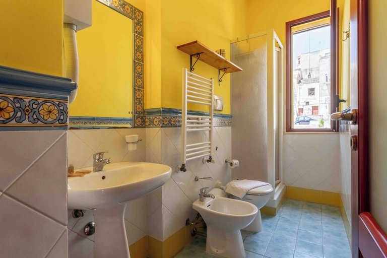 Bathroom 2, Solemar Sicilia - Principe del Mare, Palermo