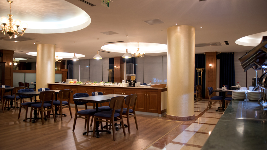 Food & Drinks 5, Taksim Metropark Hotel, Beyoğlu