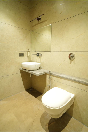 Bathroom 3, hotel manjushree, Hoshangabad