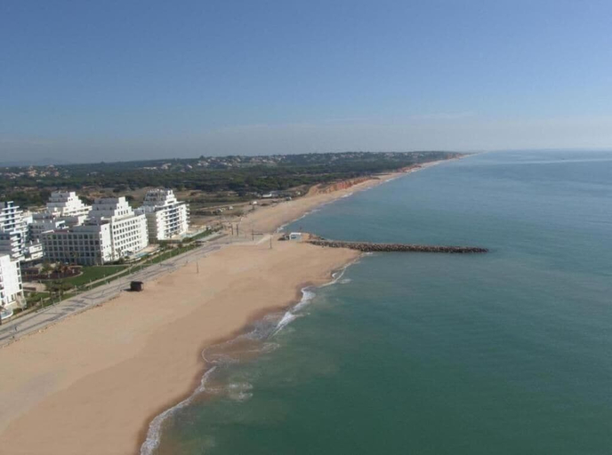 Beach 2, Sea View Pool First Line Quarteira Beach, Loulé