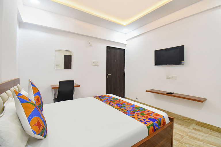 Room 2, Fabhotel Nexa Hinjewadi, Pune