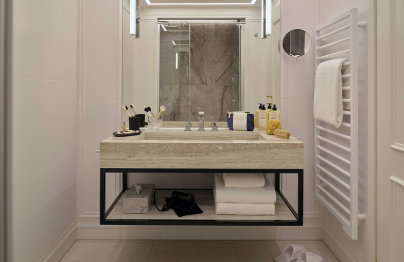 Bathroom 5, Badischer Hof Baden-Baden - Leonardo Limited Edition, Baden-Baden