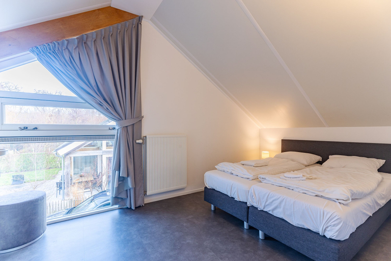 Room 5, Zonnedorp 19 Modern Holiday Home Renesse Beach Within Walking Distance, Schouwen-Duiveland