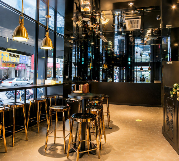 Food & Drinks 5, Hotel Relax III, Taipei City