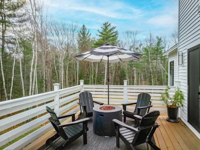 View from room 3, Birch Tree Retreat, 6-bedroom Family Getaway Spot, Knox