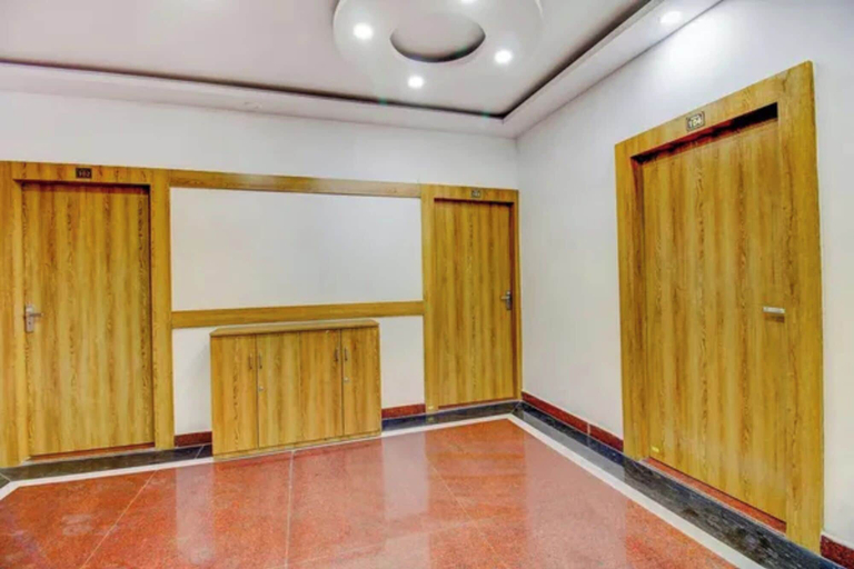 Lobby 2, Fabhotel Lake Link, Bhopal