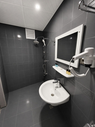 Bathroom 5, Aras Hotels Çorlu, Çorlu