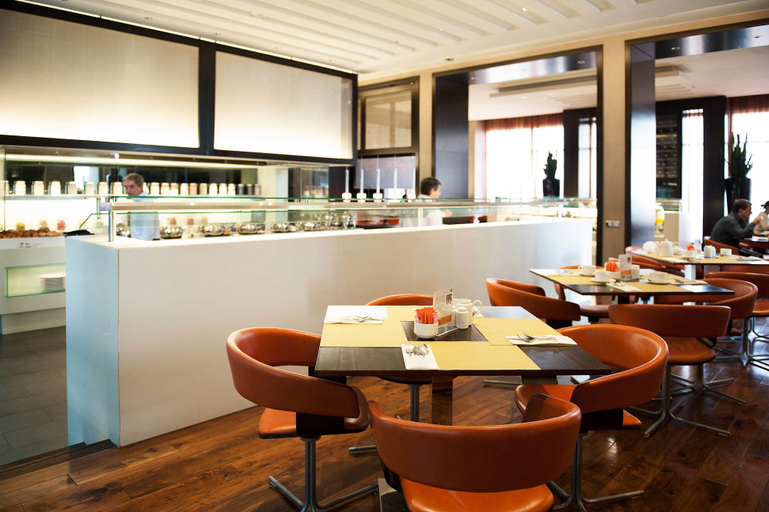 Others 1, Centro Barsha, Dubai