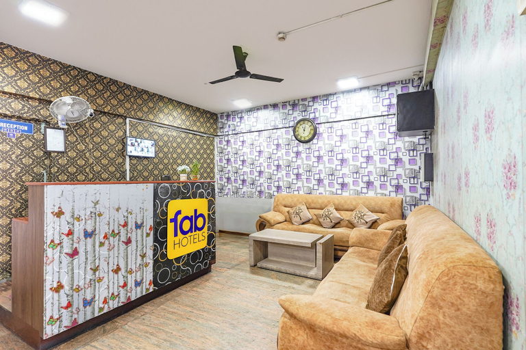 Lobby sitting area, Fabhotel Blue Inn Apartments, Bangalore