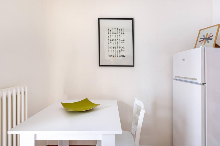 Facilities, Central Apartment Caniggia 2 with Terrace in Como, Como