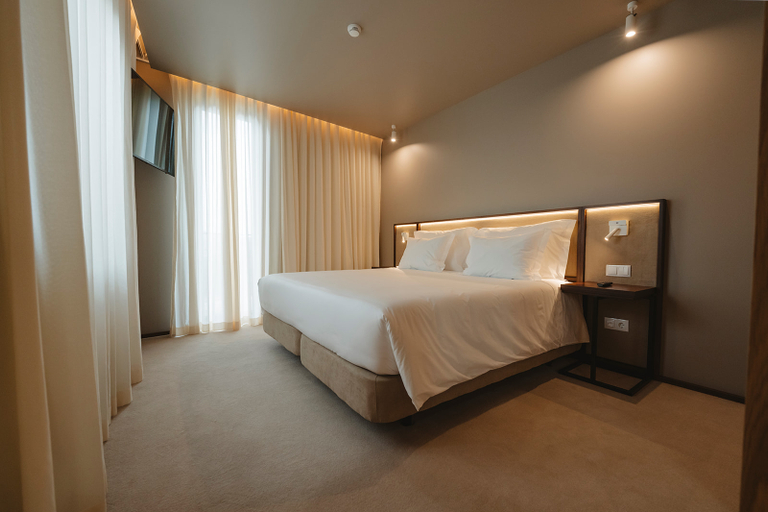 Bedroom 3, The Vinea Collection Hotel, Monção