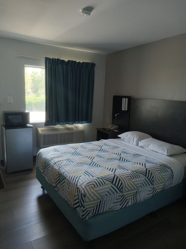 Bedroom 2, Motel 6 Laurel, DC - Washington Northeast, Anne Arundel
