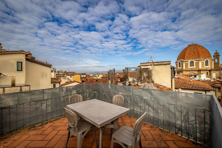Rooftop terrace, Conti, Florence
