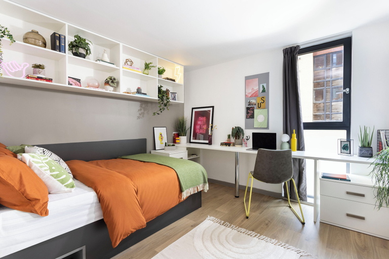 Room 4, Students Only - Unite Parkway - Manchester, Manchester