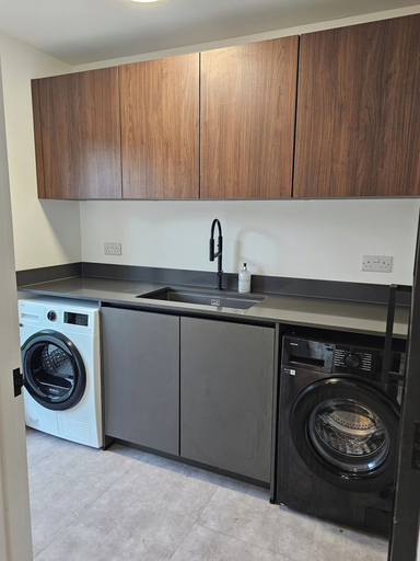 Interior 4, Luxury Kent Bungalow Retreat Sleeps 12, Kent
