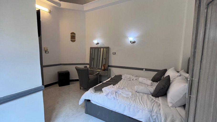 Room 3, Constellations Gateway Boutique Hotel, 'Abdin