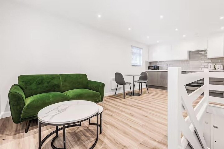 Room 3, Samko Suites Clapham, London