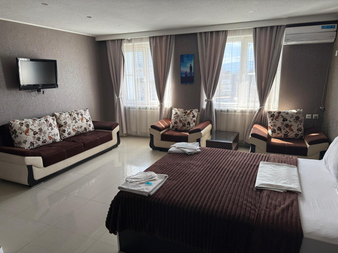 Others 4, Lux hotel, Gardabani